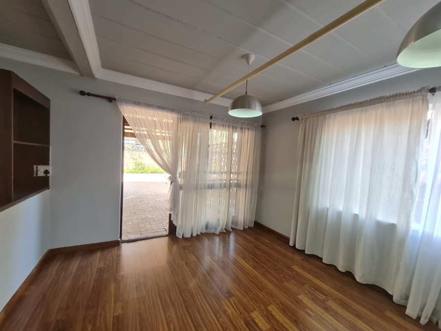 To Let 2 Bedroom Property for Rent in Ifafi North West
